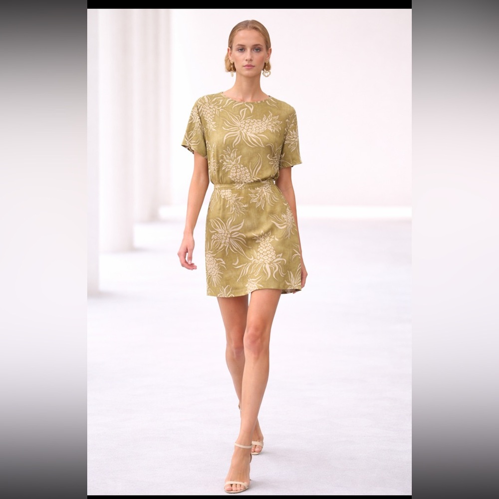 Tommy Bahama silk Olive Green Floral Top and Skirt Set